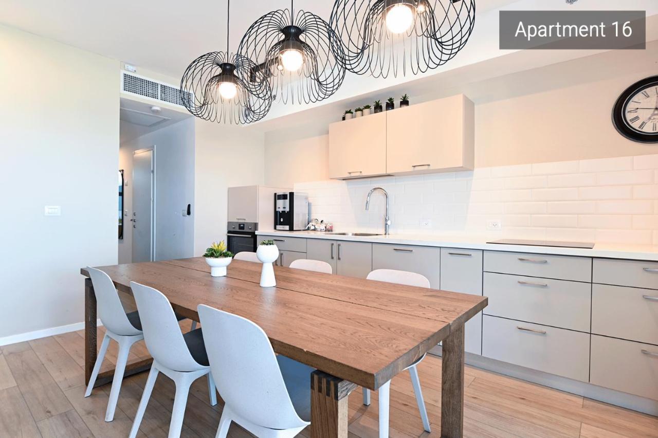 Yalarent C Kinneret Hotel Apartments 马格达拉 外观 照片